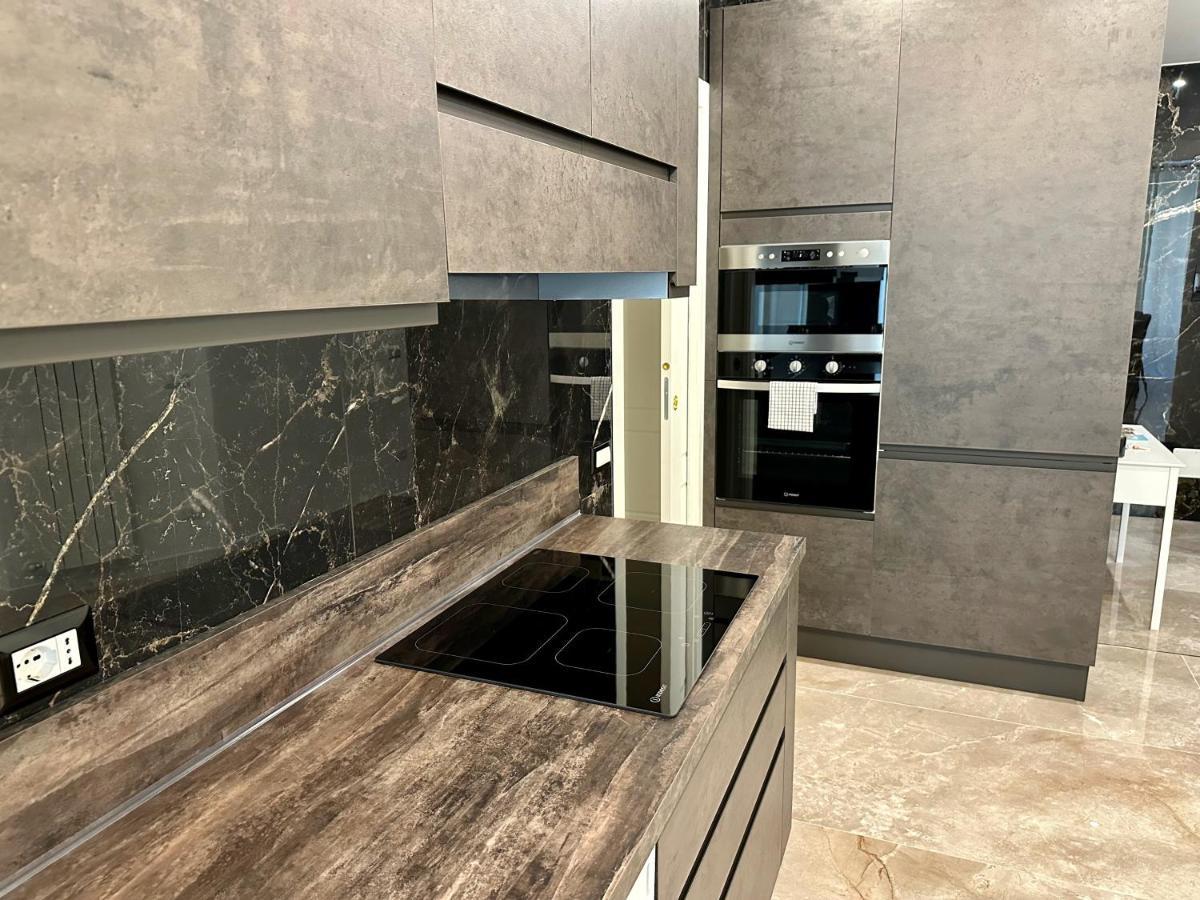Magic Place Bergamo! Classy Apartment In The Heart Of The City Bagian luar foto