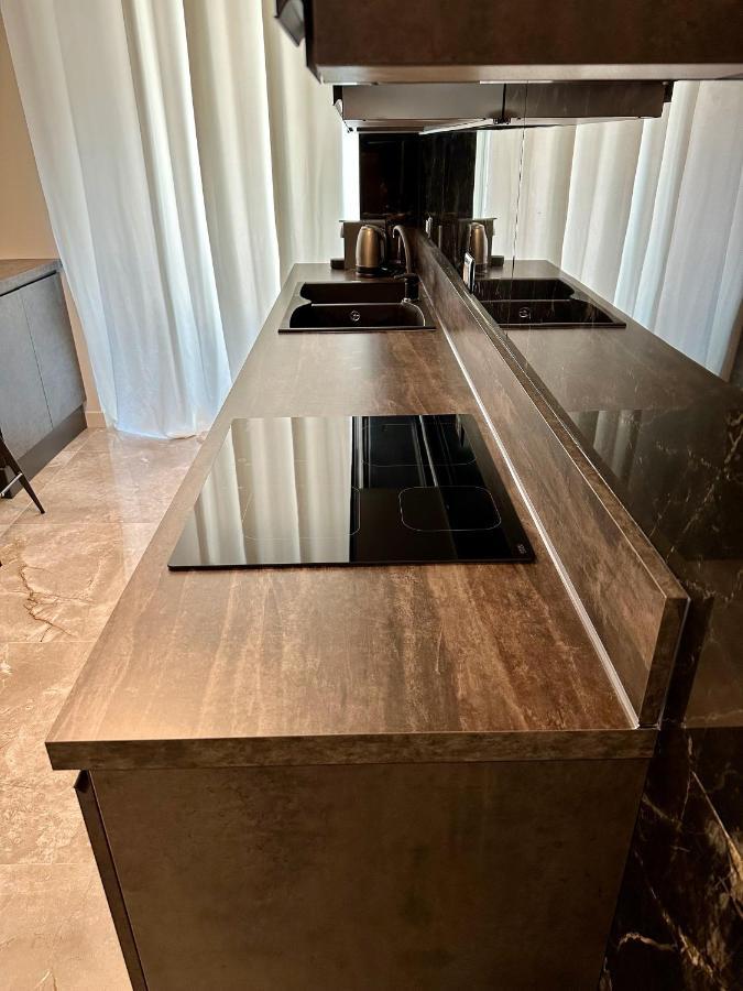 Magic Place Bergamo! Classy Apartment In The Heart Of The City Bagian luar foto