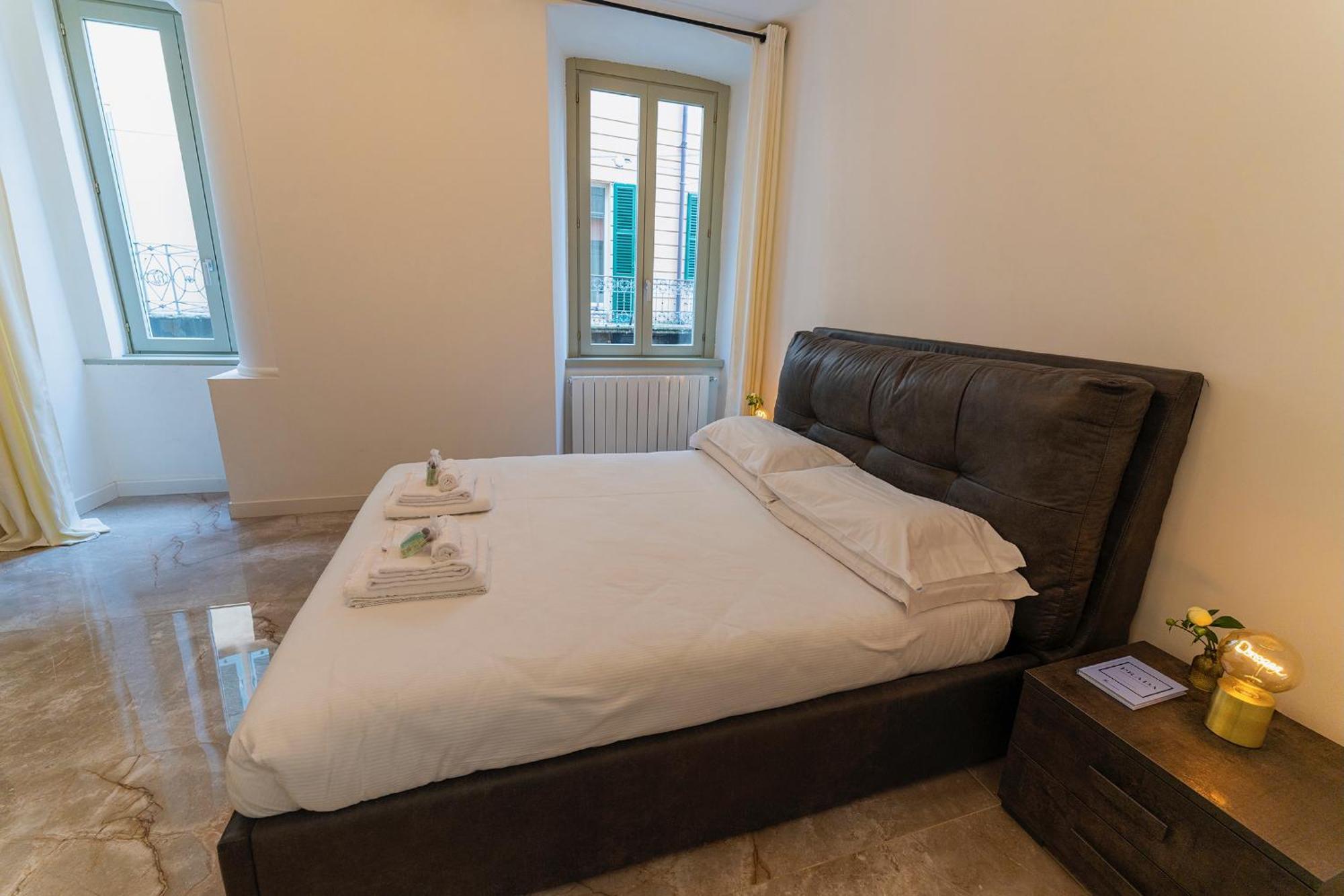 Magic Place Bergamo! Classy Apartment In The Heart Of The City Bagian luar foto