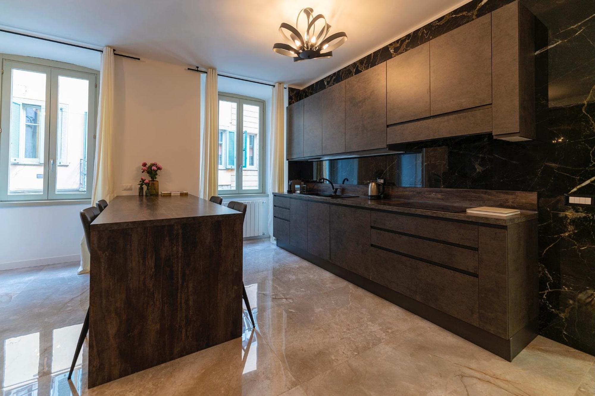 Magic Place Bergamo! Classy Apartment In The Heart Of The City Bagian luar foto