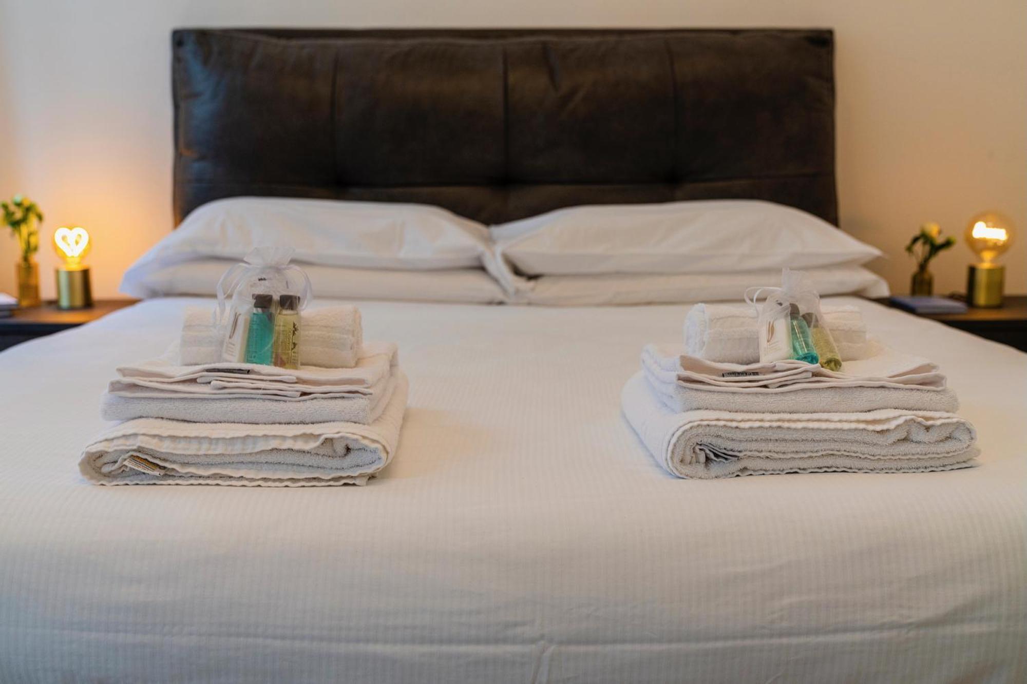 Magic Place Bergamo! Classy Apartment In The Heart Of The City Bagian luar foto