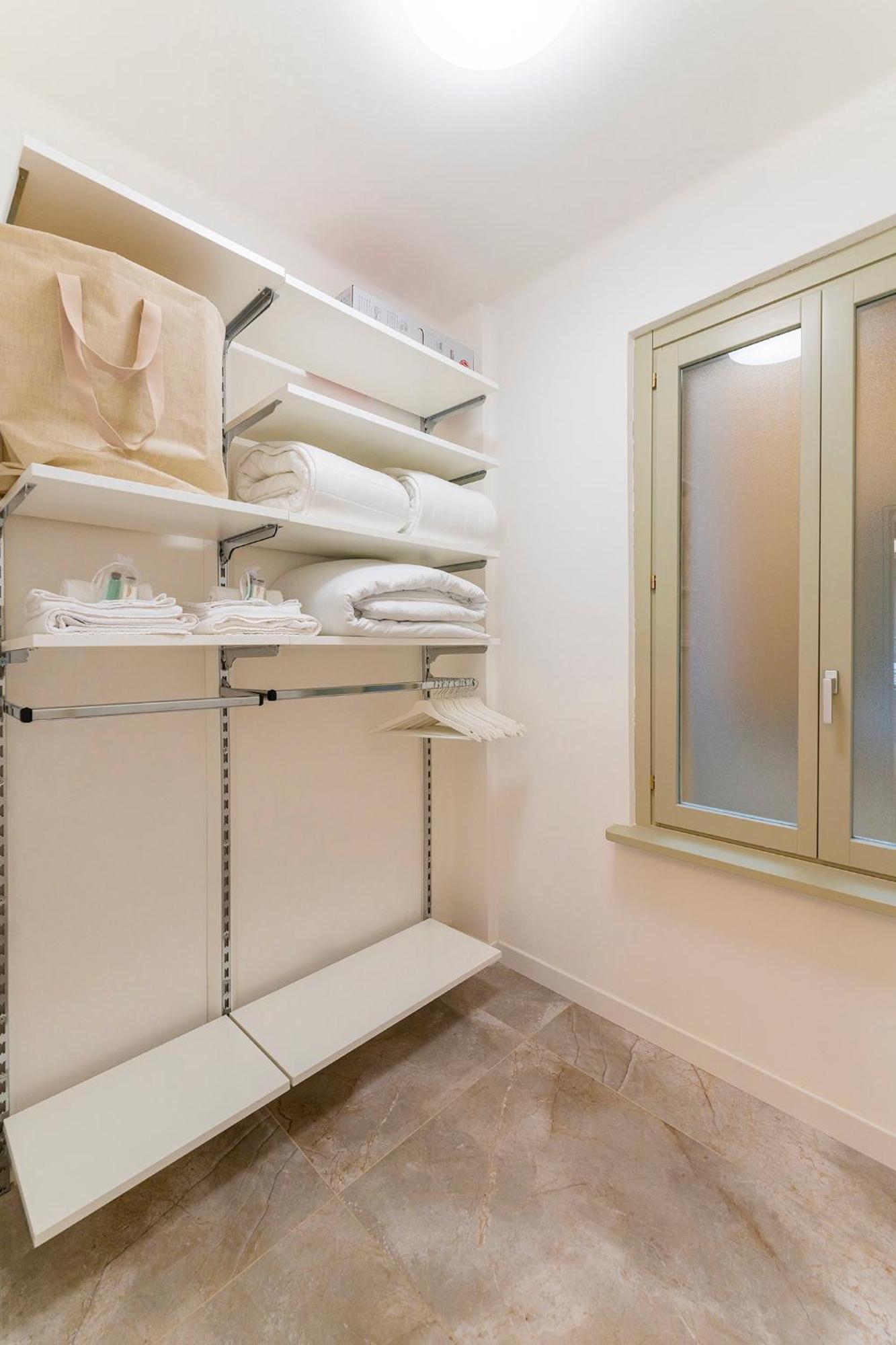 Magic Place Bergamo! Classy Apartment In The Heart Of The City Bagian luar foto